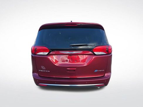 Used 2018 Chrysler Pacifica Limited image 15