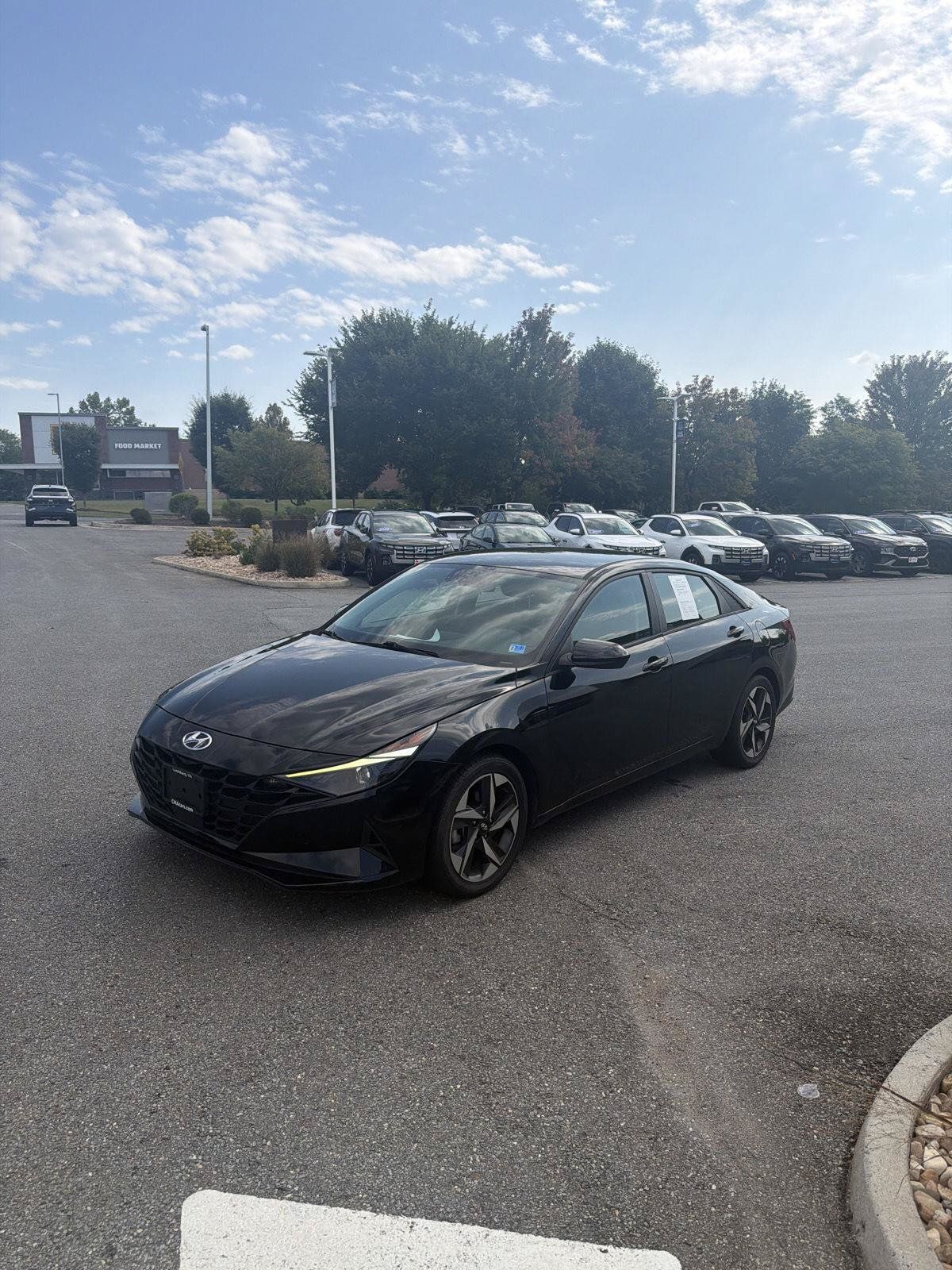 Certified 2023 Hyundai Elantra SEL w/ Convenience Package FWD image 2