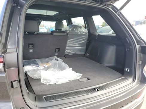 New 2026 Jeep Grand Cherokee Limited AWD/4WD image 17