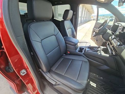 Used 2023 GMC Canyon Elevation w/ Elevation Premium Package AWD/4WD image 16