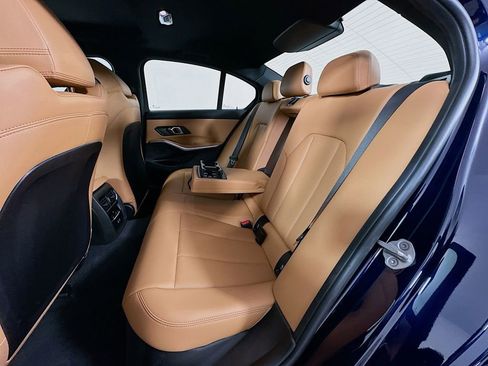 Used 2025 BMW 330i Sedan w/ Convenience Package image 25