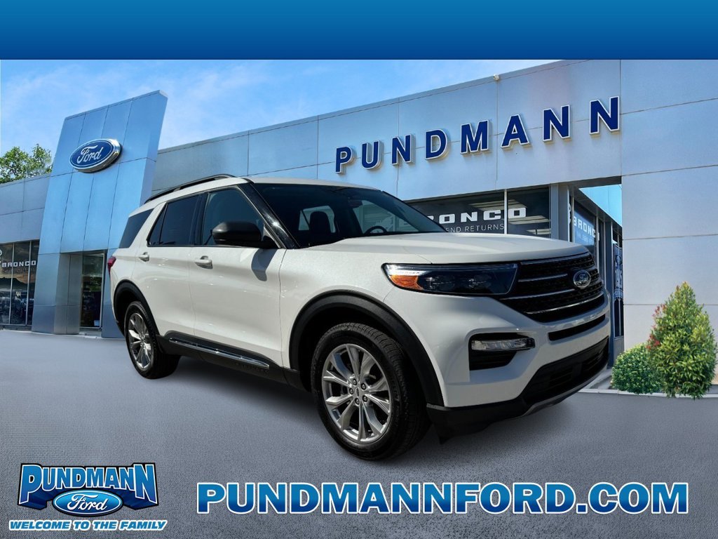 Certified 2023 Ford Explorer XLT w/ Equipment Group 202A AWD/4WD image 1