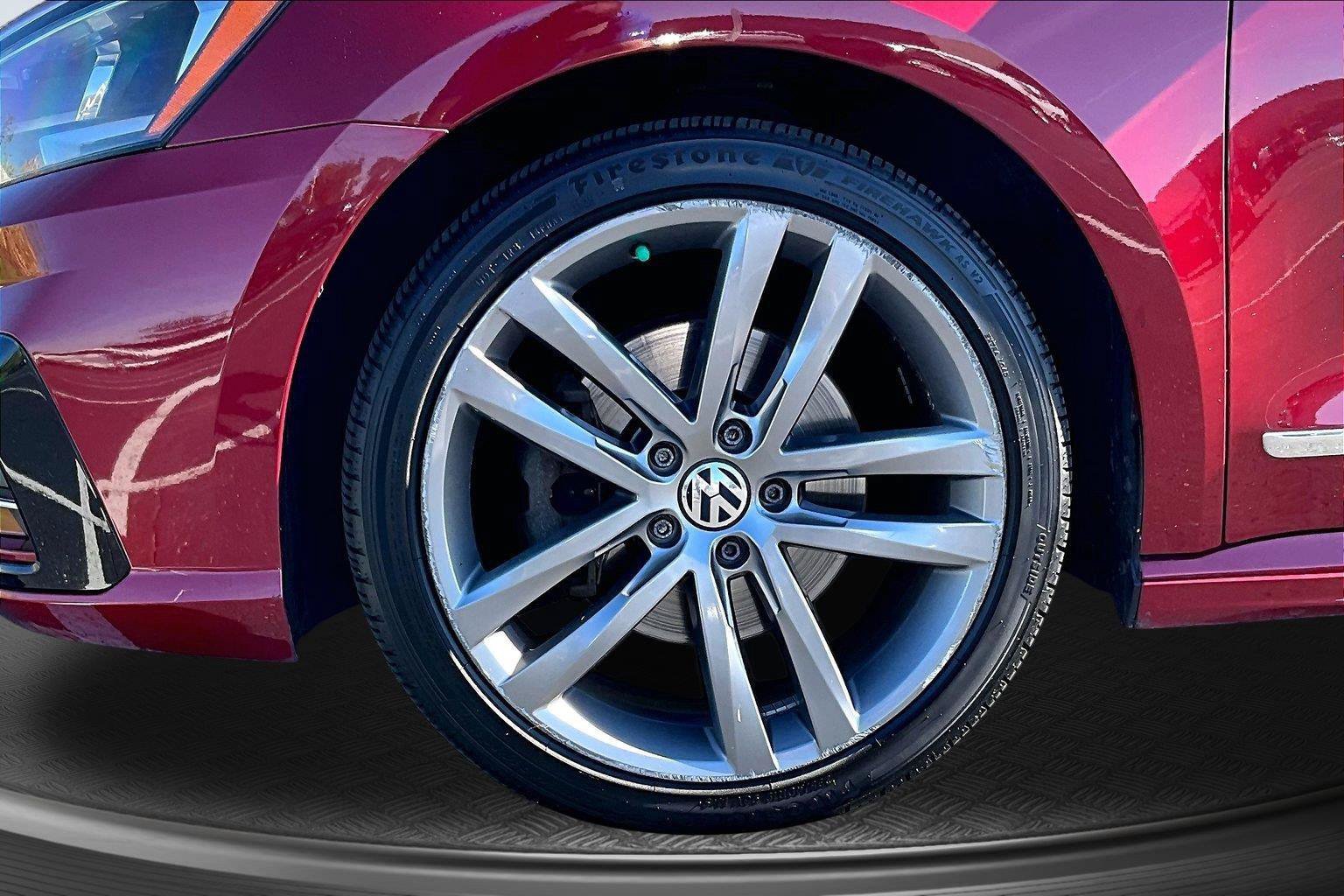 Used 2017 Volkswagen Passat 1.8T R-Line FWD image 10