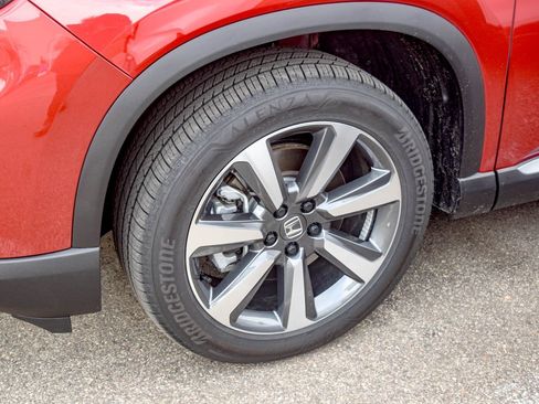 Certified 2025 Honda Pilot Elite image 23