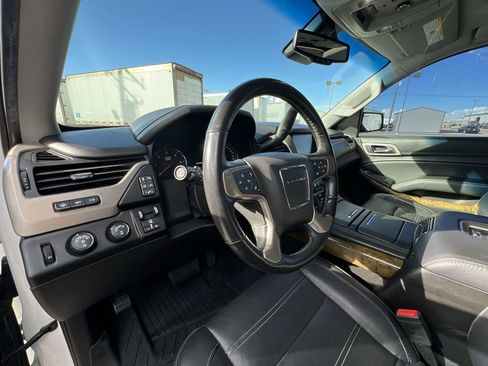 Certified 2017 GMC Yukon Denali w/ Open Road Package image 10