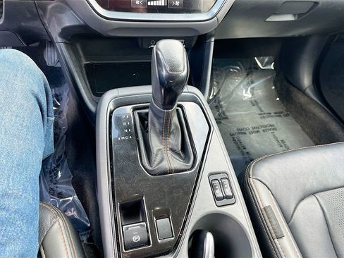 Used 2024 Subaru Crosstrek 2.5i Limited w/ Crosstrek Mirror Package AWD/4WD image 17