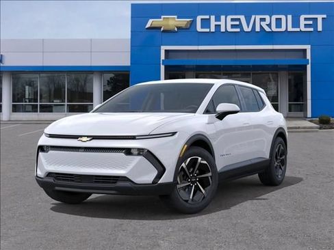 New 2026 Chevrolet Equinox EV LT FWD image 6