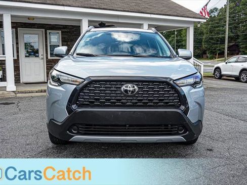 Used 2022 Toyota Corolla Cross LE image 11