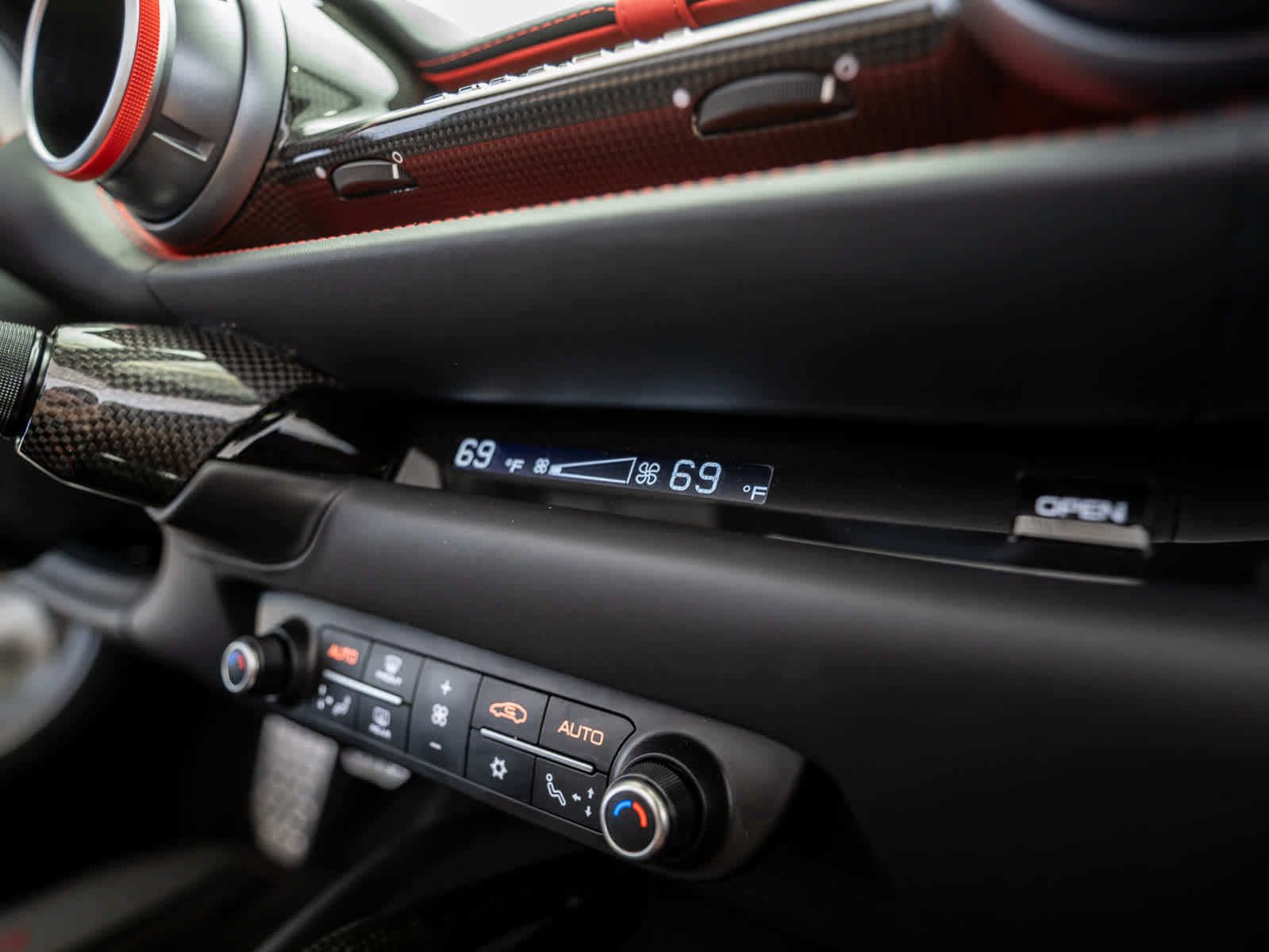 Used 2022 Ferrari 812 GTS RWD image 27