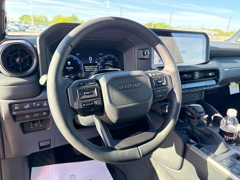 Used 2026 Toyota Land Cruiser w/ Premium Package image 11