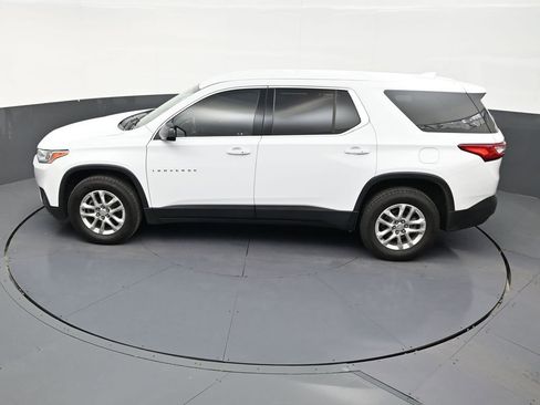 Used 2020 Chevrolet Traverse LS FWD image 13