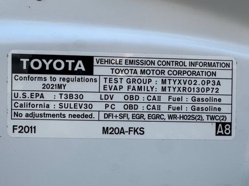 Used 2021 Toyota Corolla SE w/ Carpet Mat Package (TMS) FWD image 18
