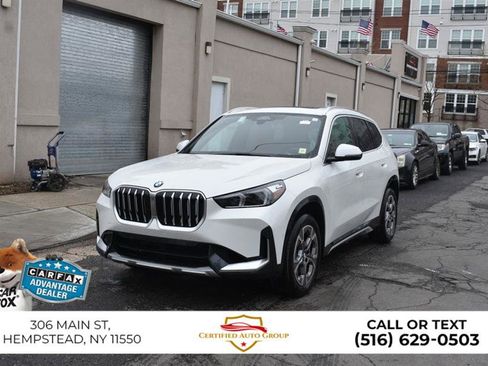 Used 2025 BMW X1 xDrive28i AWD/4WD image 3