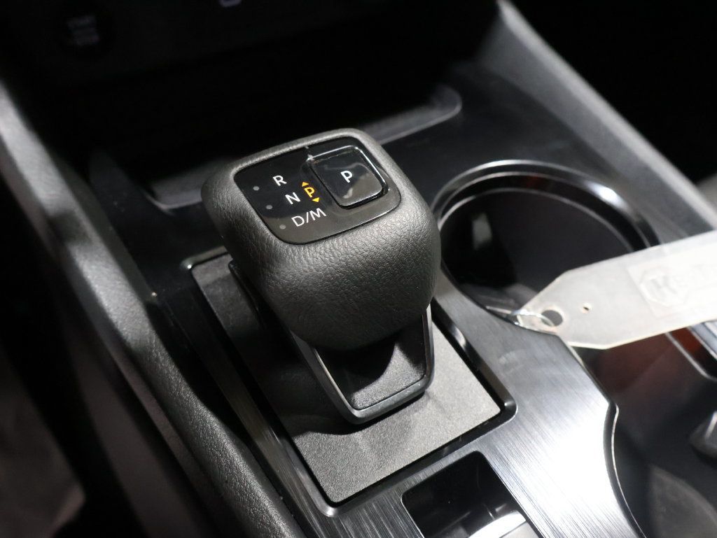 Used 2024 Nissan Rogue SV AWD/4WD image 34