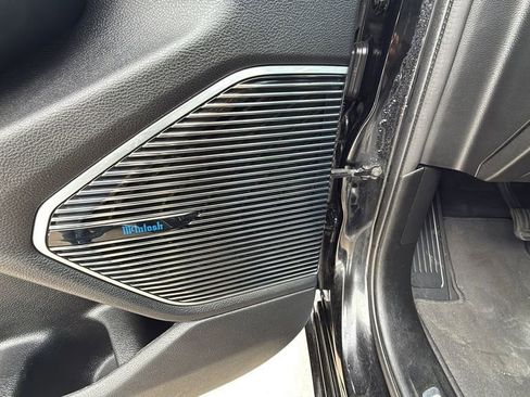 Used 2022 Jeep Grand Cherokee L Overland w/ Luxury Tech Group IV image 34