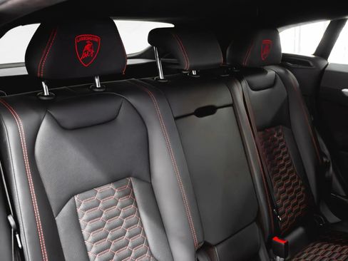 Used 2021 Lamborghini Urus AWD/4WD image 24