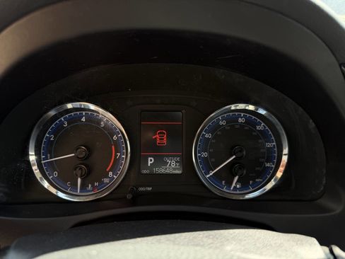 Used 2018 Toyota Corolla LE image 16