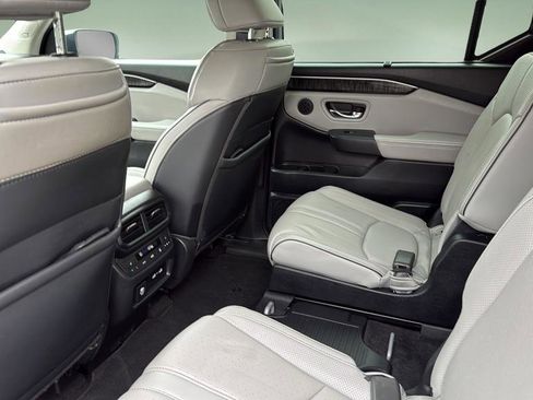 Used 2023 Honda Pilot Elite image 15