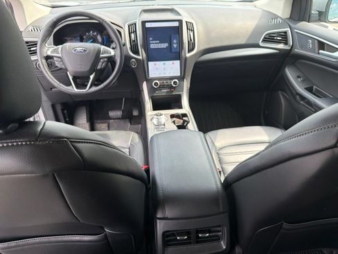 Used 2023 Ford Edge SEL w/ Convenience Package AWD/4WD image 16