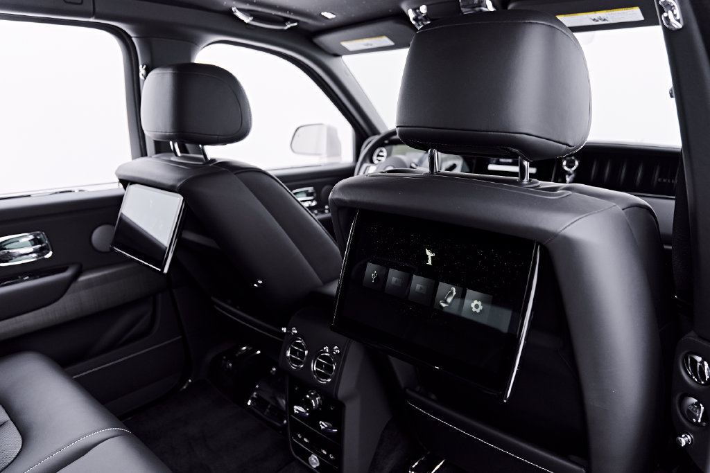Used 2025 Rolls-Royce Cullinan AWD/4WD image 54
