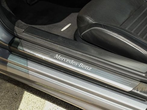 Used 2013 Mercedes-Benz SL 550 image 22