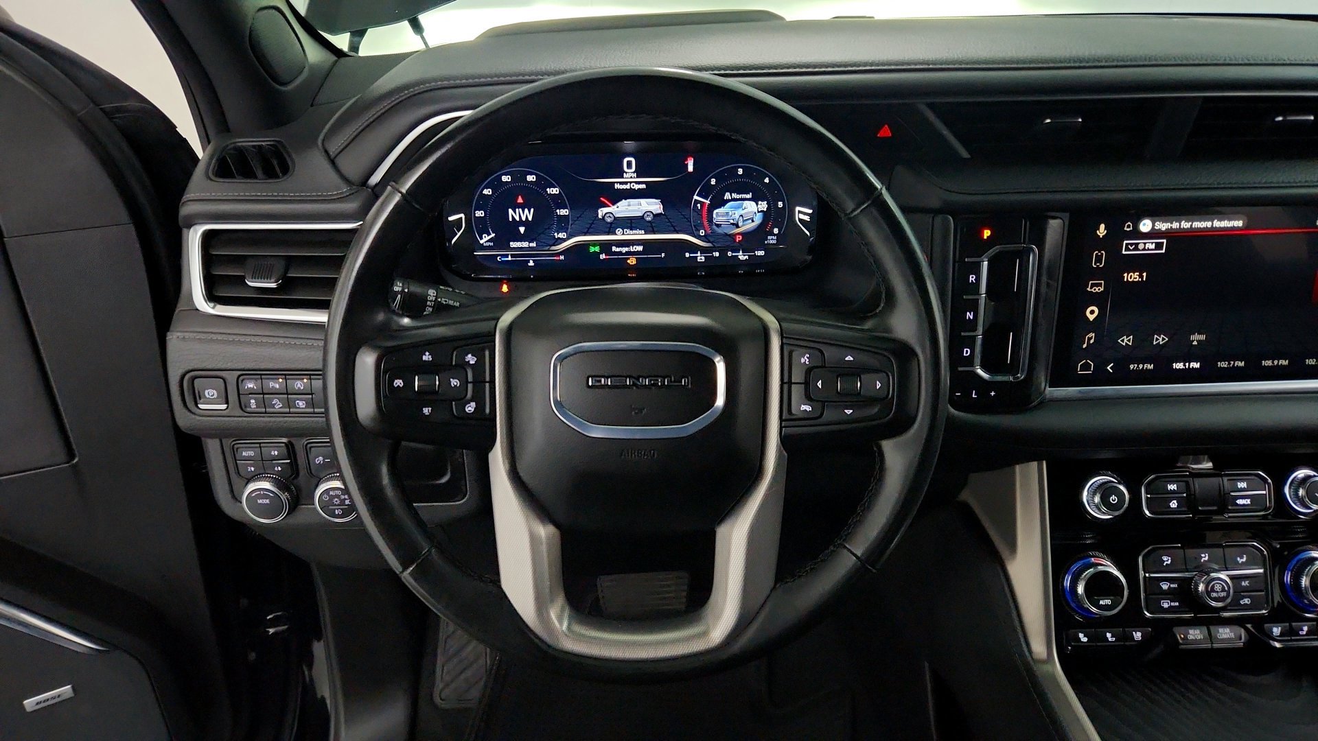 Used 2024 GMC Yukon XL Denali AWD/4WD image 19