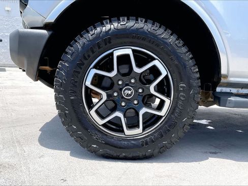 Used 2022 Ford Bronco Outer Banks AWD/4WD image 8