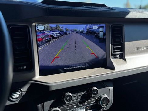 Used 2025 Ford Bronco Outer Banks image 21