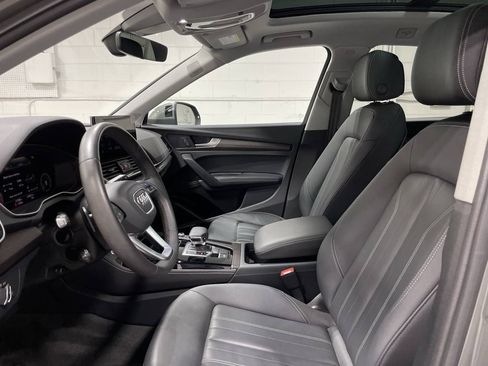 Used 2023 Audi Q5 2.0T Premium Plus w/ Premium Plus Package AWD/4WD image 9