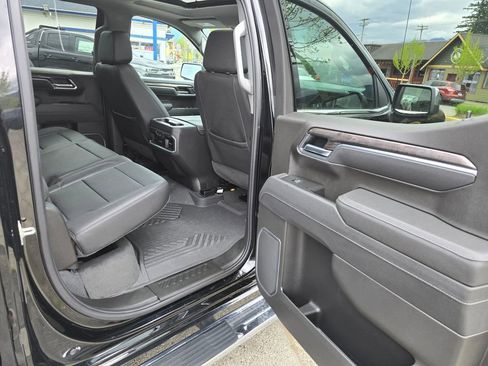 Used 2025 Chevrolet Silverado 1500 LTZ w/ LTZ Premium Package image 16