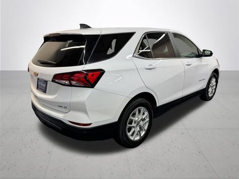 Used 2024 Chevrolet Equinox LT AWD/4WD image 8