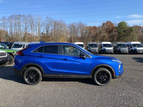 New 2026 Mitsubishi Eclipse Cross LE image 2