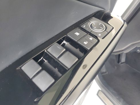 Used 2024 Lexus IS 300 w/ Comfort Package RWD image 21