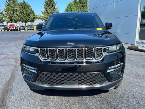 Used 2023 Jeep Grand Cherokee Limited AWD/4WD image 9