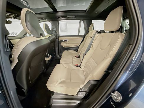 Certified 2026 Volvo XC90 B5 Plus w/ Protection Package image 25