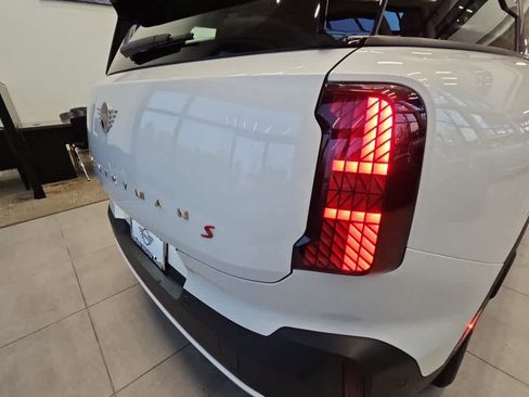 Used 2025 MINI Cooper Countryman S image 11
