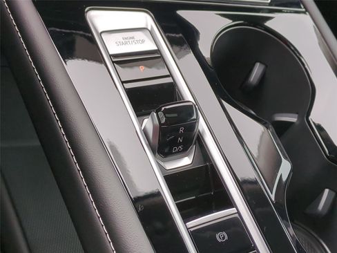 New 2026 Volkswagen Atlas SEL Premium R-Line image 13