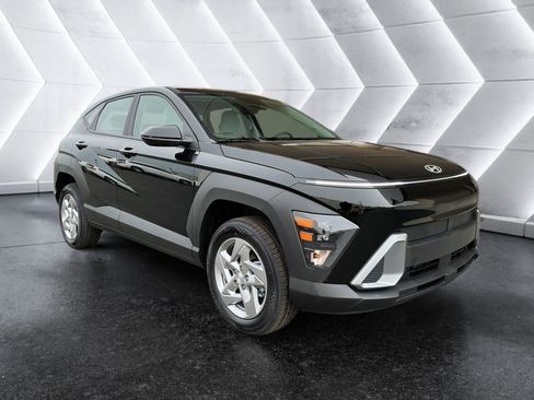 Used 2026 Hyundai Kona SE AWD/4WD image 8