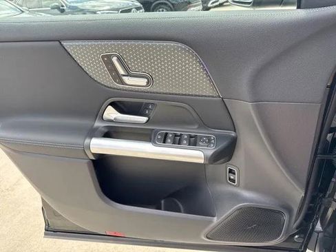 New 2025 Mercedes-Benz GLA 250 image 17