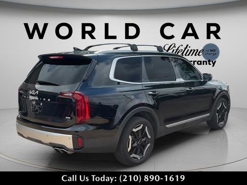Used 2023 Kia Telluride S AWD/4WD image 3