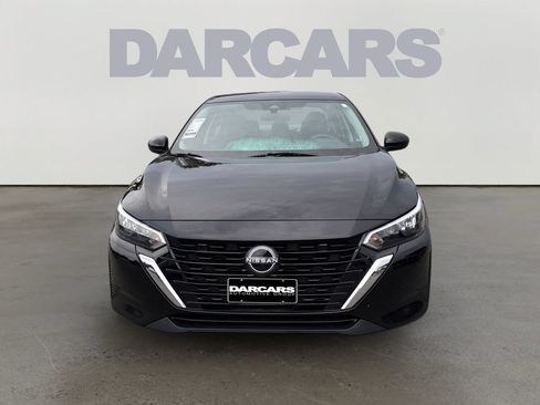 Used 2025 Nissan Sentra SV FWD image 2