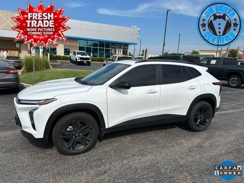 Used 2026 Chevrolet Trax ACTIV w/ Sunroof Package FWD image 1