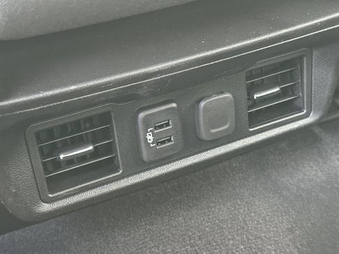 Used 2019 Chevrolet Silverado 1500 LT w/ All-Star Edition image 42