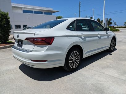 Used 2019 Volkswagen Jetta SE w/ Cold Weather Package