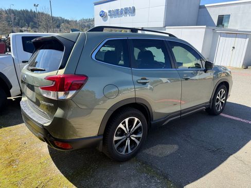 Used 2021 Subaru Forester Limited w/ Popular Package #3 image 3