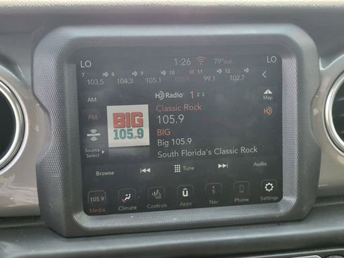 Used 2021 Jeep Wrangler Unlimited Sahara image 26