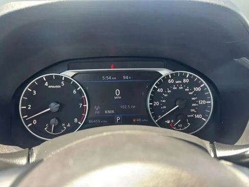 Used 2022 Nissan Altima 2.5 SV FWD image 10