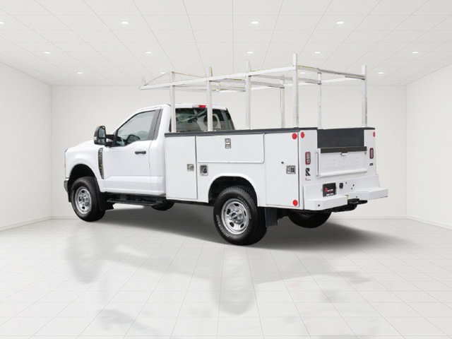Certified 2023 Ford F350 XL w/ Snow Plow Prep Package AWD/4WD image 5
