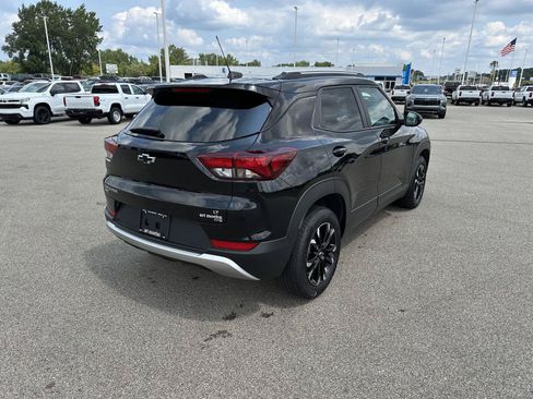 Used 2023 Chevrolet TrailBlazer LT w/ Convenience Package AWD/4WD image 5