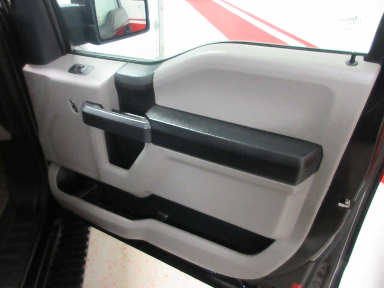 Used 2019 Ford F150 XL w/ Equipment Group 101A Mid AWD/4WD image 29